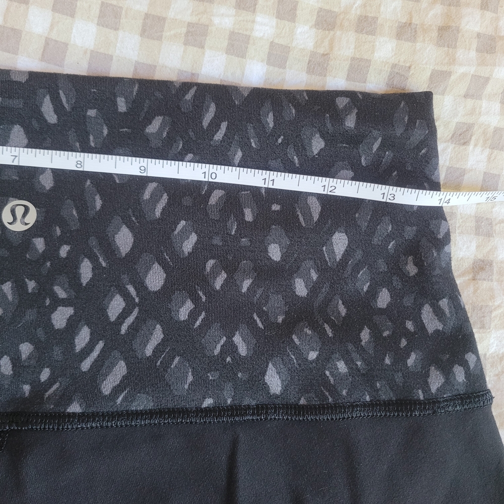 Ω Lululemon Black Leggings Wunder Under Crop Size 10 - Picture 6 of 8